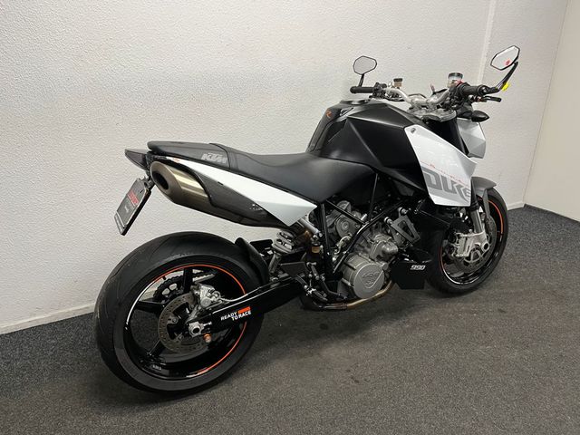 ktm - 990-super-duke