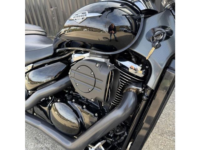 suzuki - new-intruder-m-800