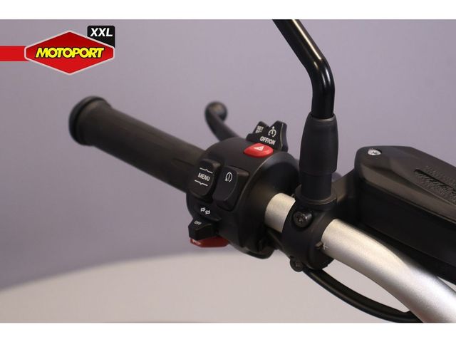 bmw - r-nine-t-scrambler