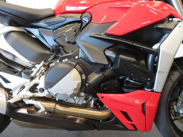 ducati - streetfighter-v2