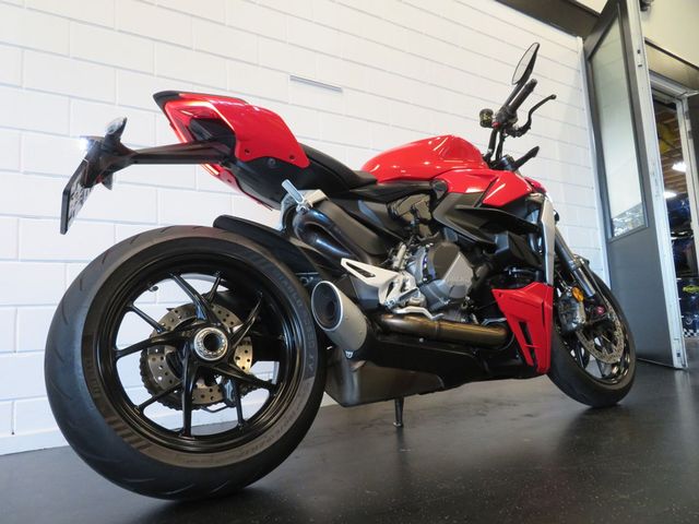 ducati - streetfighter-v2