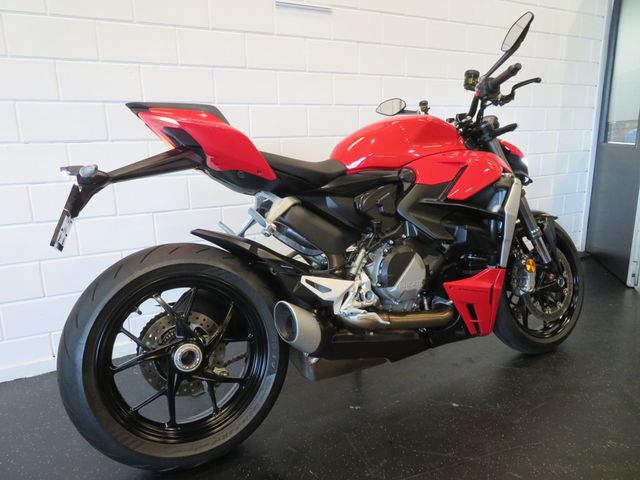 ducati - streetfighter-v2