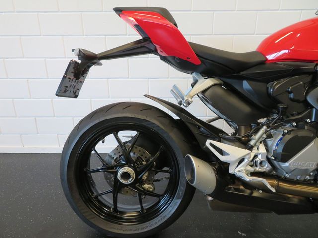 ducati - streetfighter-v2