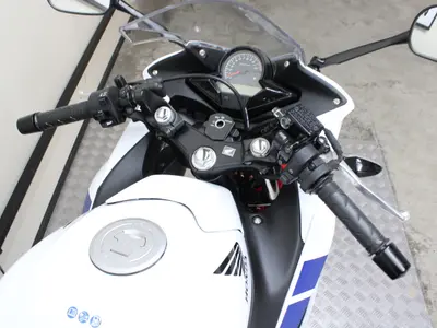 HONDA CBR 125 R – foto 4
