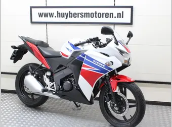 Honda CBR 125 R 2017 occasion