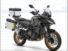 Qjmotor SRT 900 SX Touring 2026 nieuw – foto 1 van 11