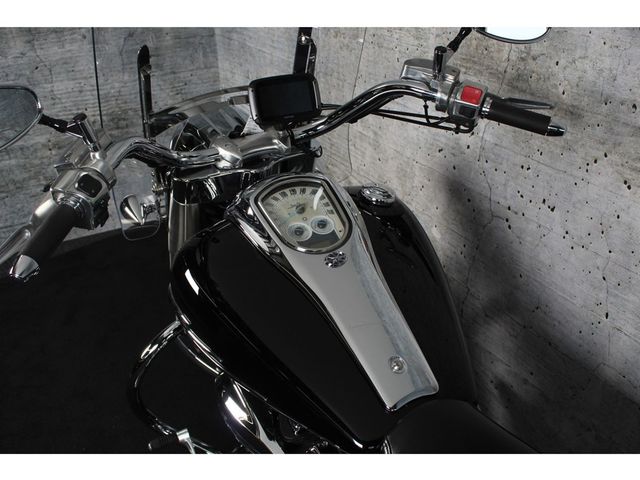 yamaha - xv-1900-a-midnight-star