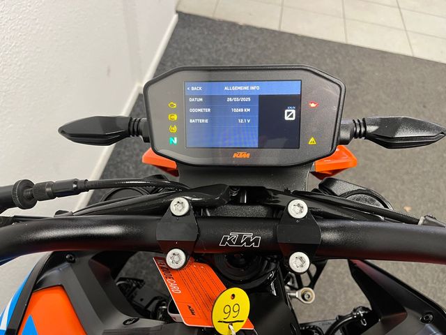 ktm - 890-duke