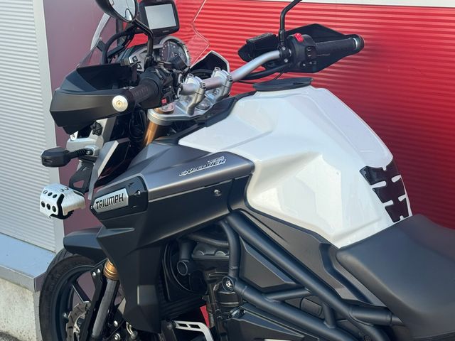 triumph - tiger-explorer