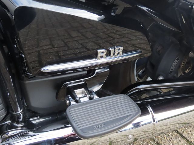 bmw - r-18-transcontinental