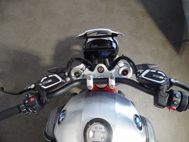 bmw - r-12-nine-t