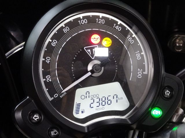 triumph - bonneville-speedmaster