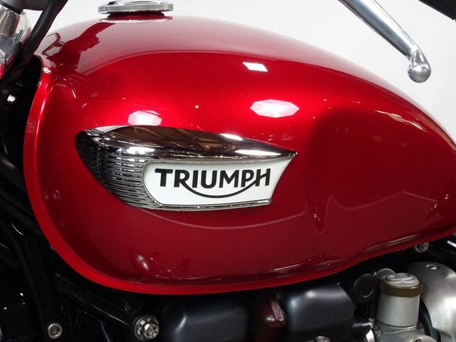 triumph - bonneville-speedmaster