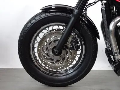 TRIUMPH BONNEVILLE SPEEDMASTER – foto 4