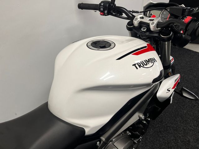 triumph - street-triple-s