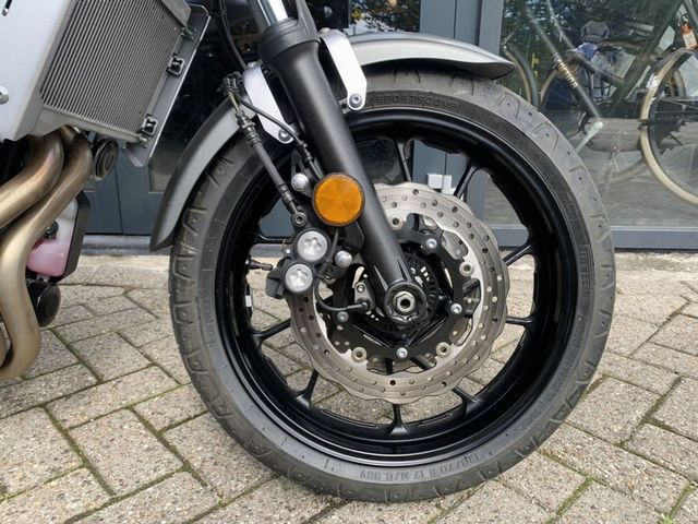 yamaha - xsr-700-abs