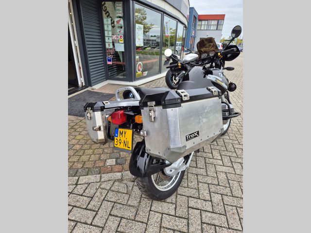 bmw - r-1100-gs