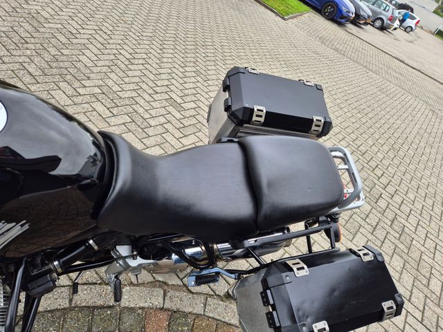 bmw - r-1100-gs