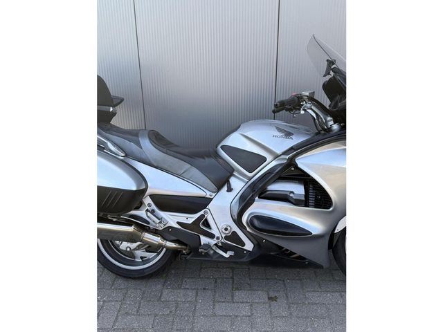 honda - st-1300-pan-european-abs