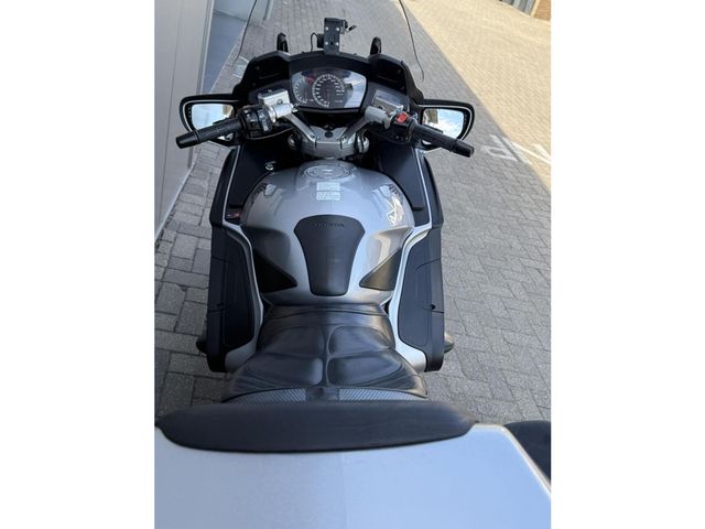 honda - st-1300-pan-european-abs