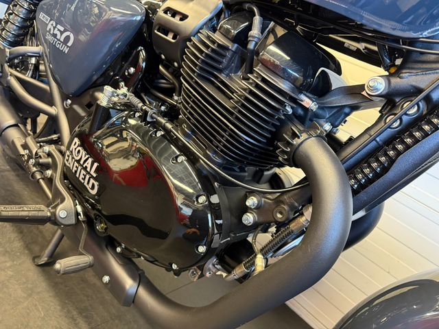 royal-enfield - shotgun-650