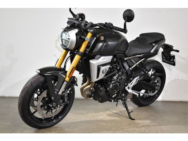 suzuki - gsx-8t