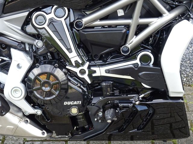 ducati - xdiavel-s