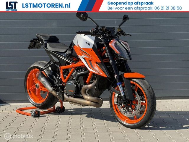 ktm - 1290-super-duke-r-evo