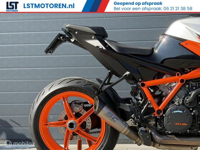 ktm - 1290-super-duke-r-evo