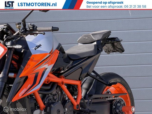 ktm - 1290-super-duke-r-evo