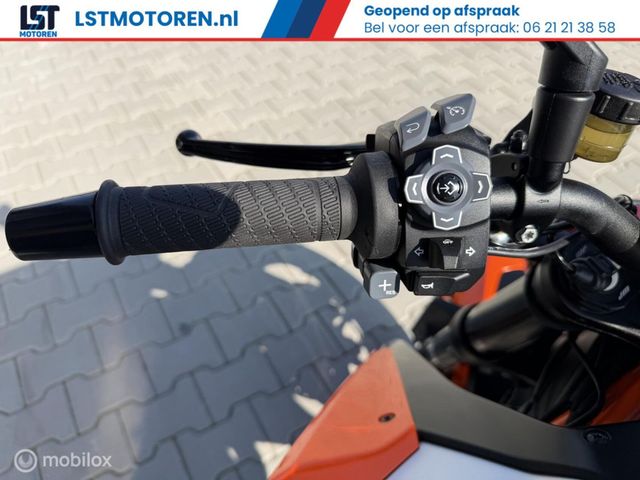 ktm - 1290-super-duke-r-evo