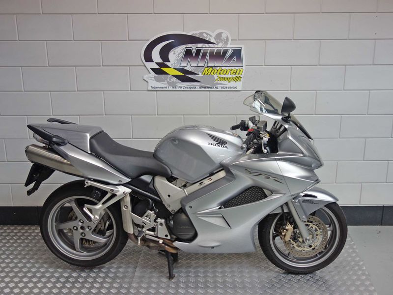 Honda VFR 800 2006 occasion