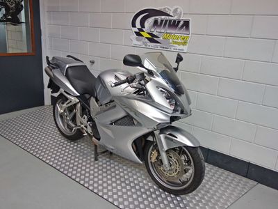 HONDA VFR 800 – foto 2