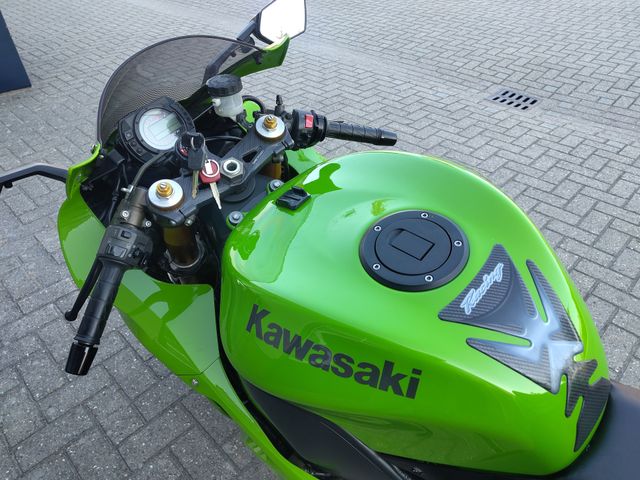 kawasaki - zx-10r-ninja