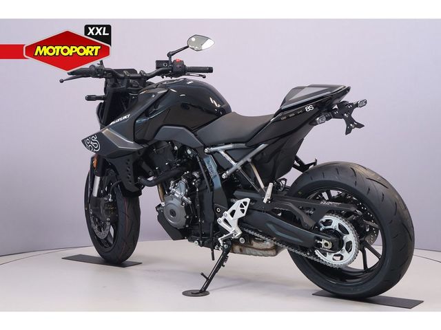 suzuki - gsx-8s