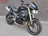 TRIUMPH STREET TRIPLE 675