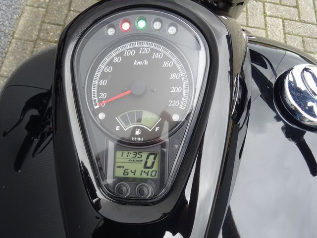suzuki - c-1500-bt-intruder