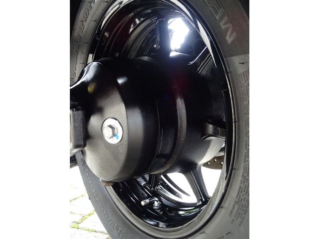suzuki - c-1500-bt-intruder