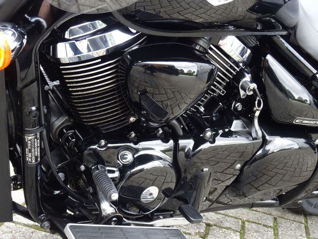 suzuki - c-1500-bt-intruder
