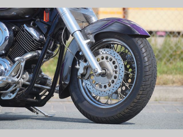 yamaha - xvs-1100-a-dragstar-classic