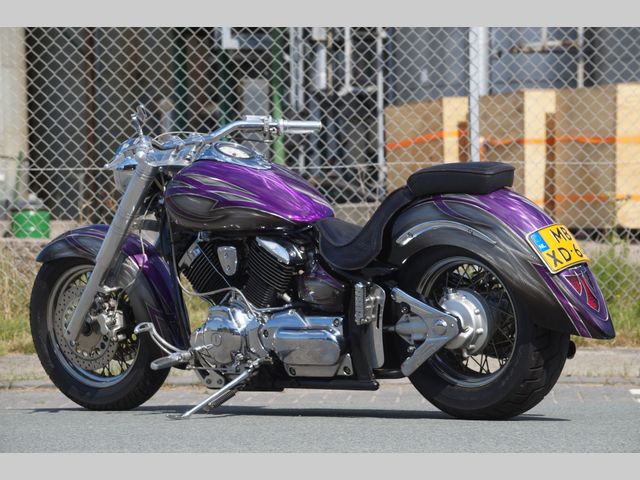 yamaha - xvs-1100-a-dragstar-classic