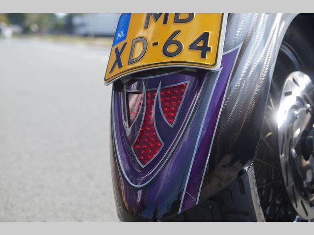 yamaha - xvs-1100-a-dragstar-classic