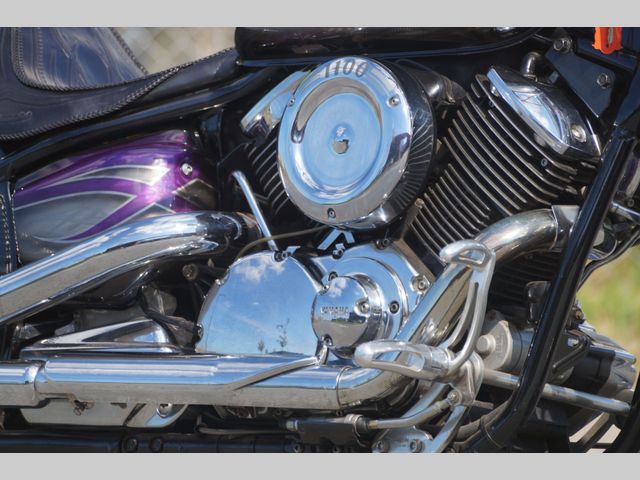 yamaha - xvs-1100-a-dragstar-classic