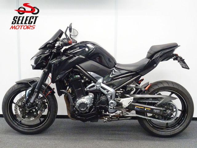 kawasaki - z900