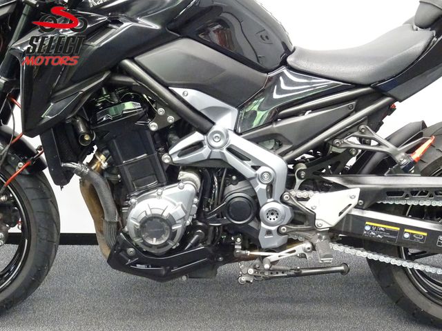 kawasaki - z900