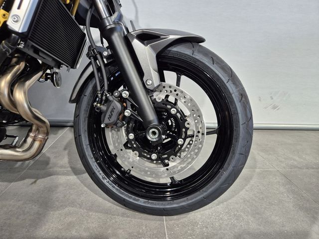 kawasaki - z650-s