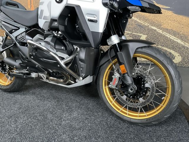 bmw - r-1300-gs-adventure