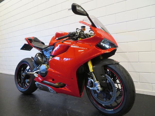 ducati - 1199-panigale-s
