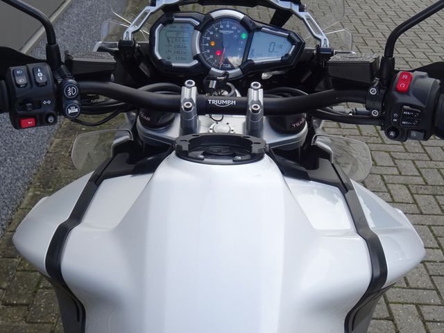 triumph - tiger-1200-xcx
