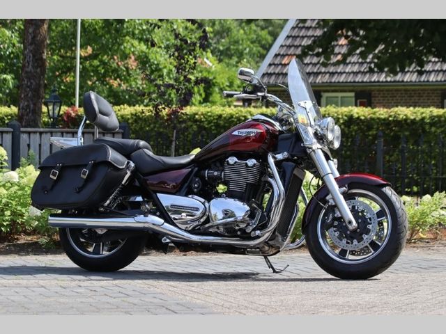 triumph - thunderbird-commander